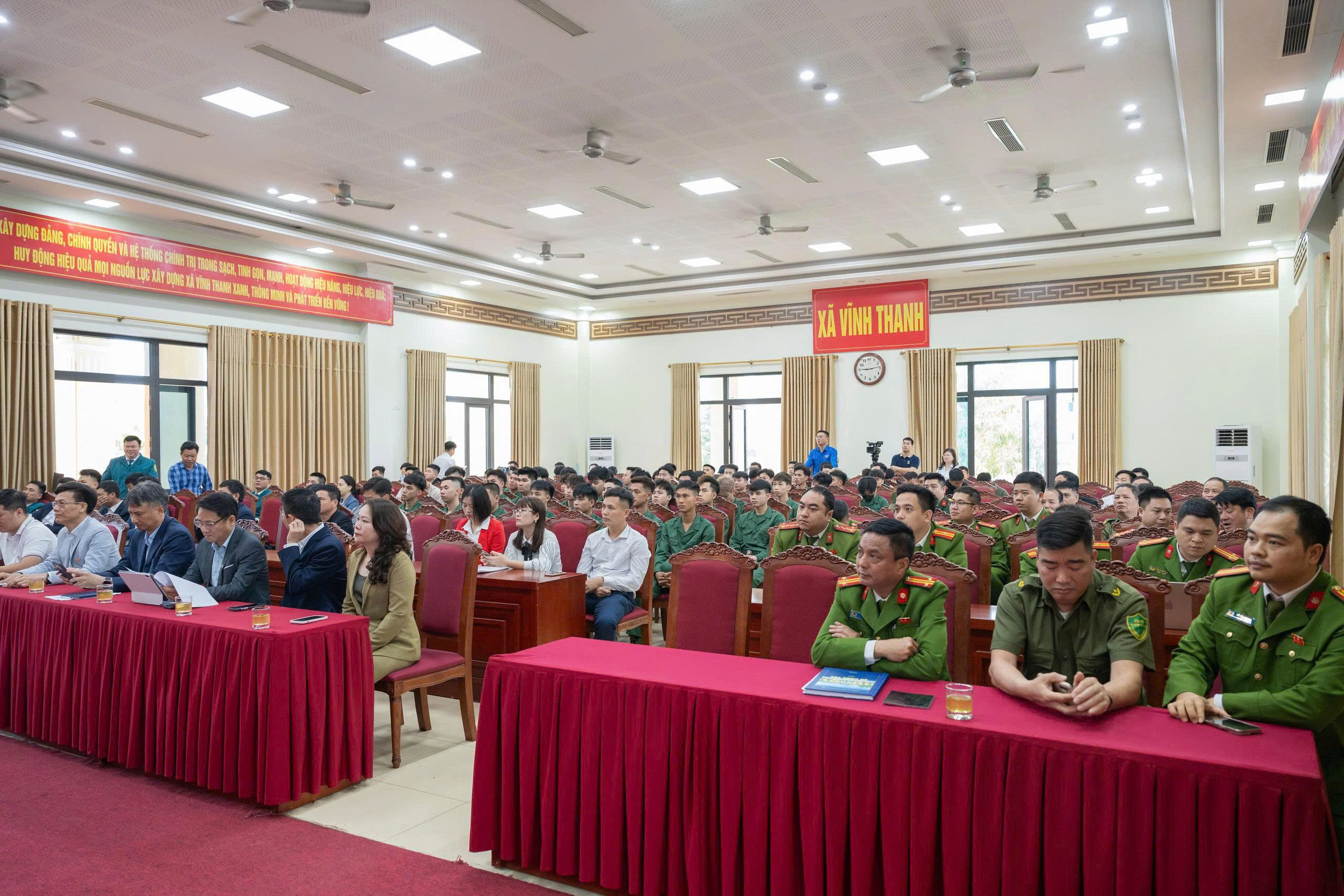 z7571663112763_27137627b7686d4caf20cfa08523de81